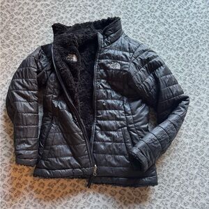 The North Face Girls’ Reversible Shasta Full-Zip Jacket
Medium